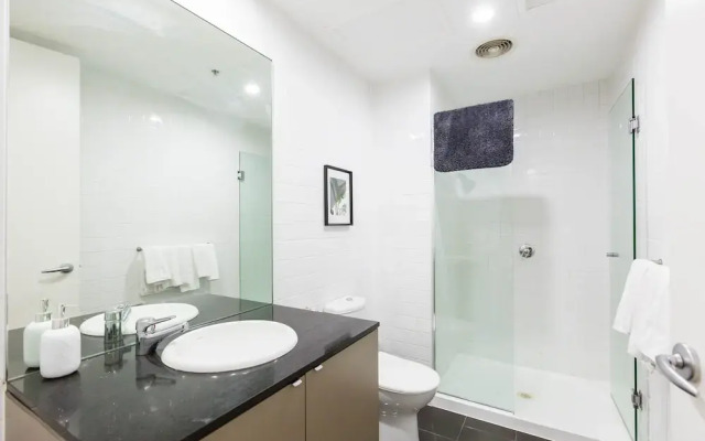 HAZEL, 3BDR Melbourne Apartment