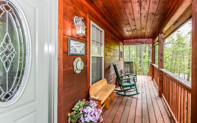 Candlelight - 2 Br home by RedAwning