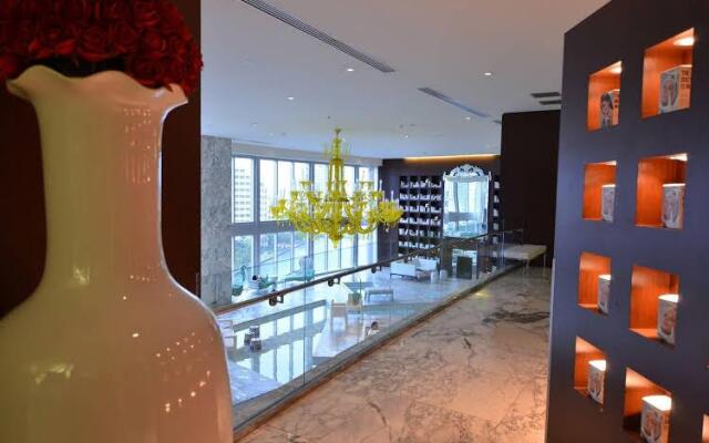 Icon Brickell W Hotel and Residences