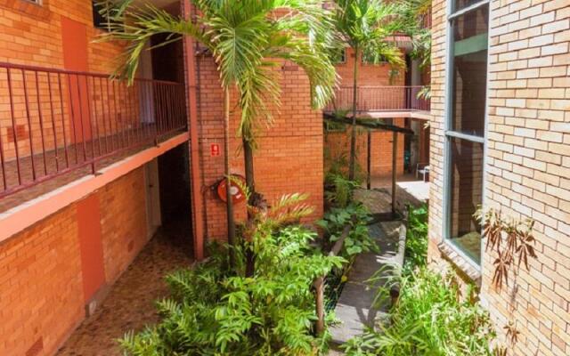 Aussie Wolf Cairns Holiday Lodge Unit 37
