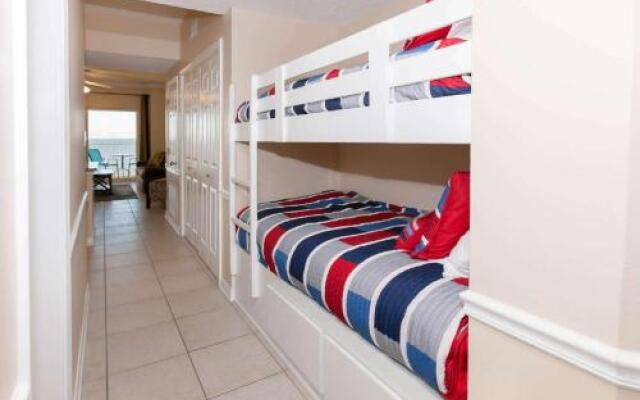 Tidewater 805 by RedAwning