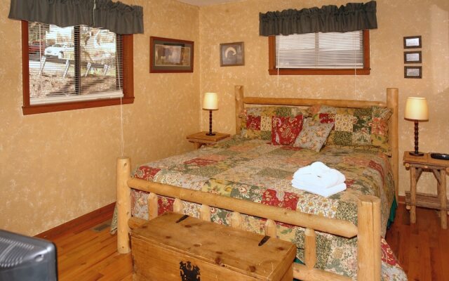 Bear Cabin 462 - Two Bedroom Cabin