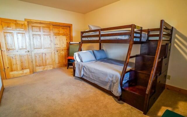 Whispering Aspens - 6 Br Home