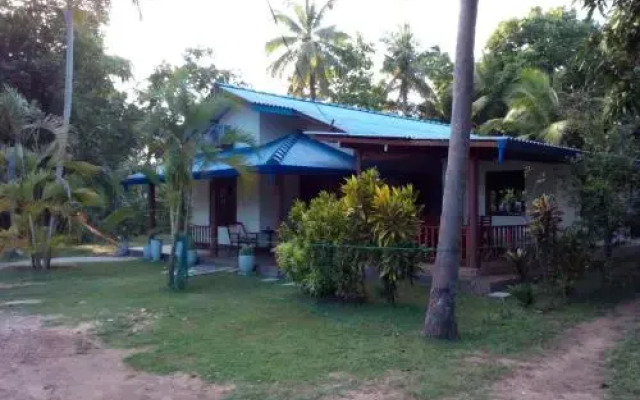 Jungle fowl lodge