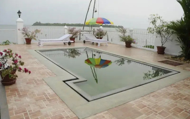Tranquil Waters Villa