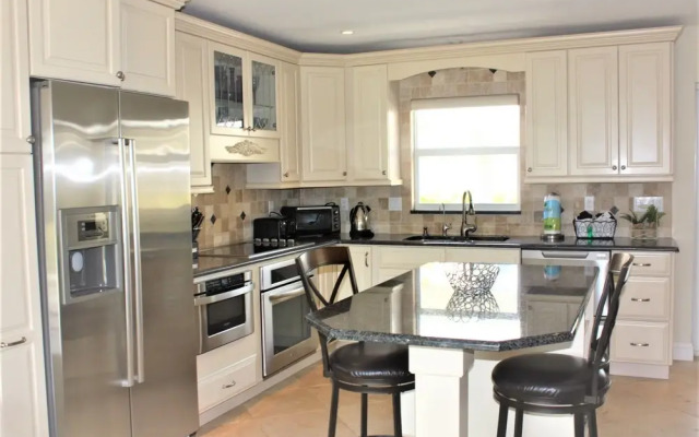 Jamaica Royale 004 - 1 Br Condo