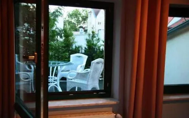 Apartamenty Krzywe Okna