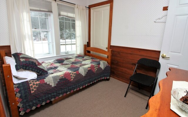 The White House by RedAwning