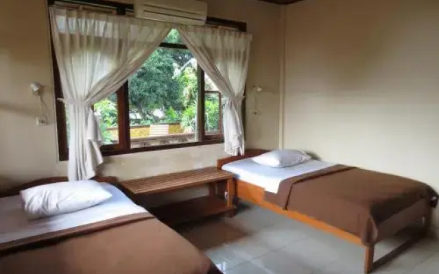 Paradise Palm Beach Bungalows