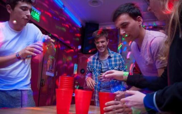 Pariwana Hostel Santiago - Adults only