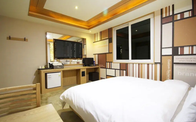 Hotel OZ Oncheonjang