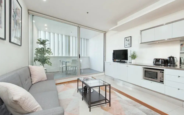 TT404 Spacious Studio Darlinghurst