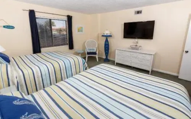Surf Dweller 205 by RedAwning