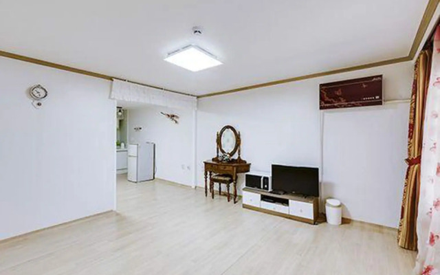 Gapyeong Kkothyanggi-neun Pension