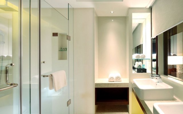 Four Season Ocean Courtyard Hotel