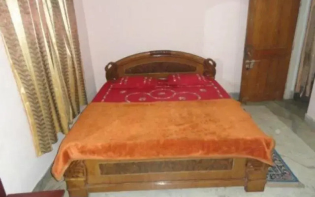 Maa Tarini Guest House