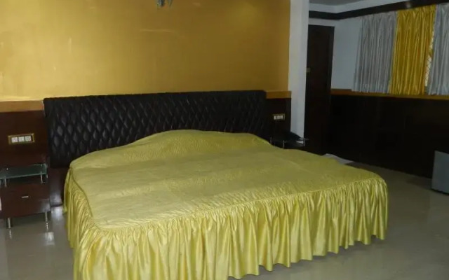 Hotel Republic