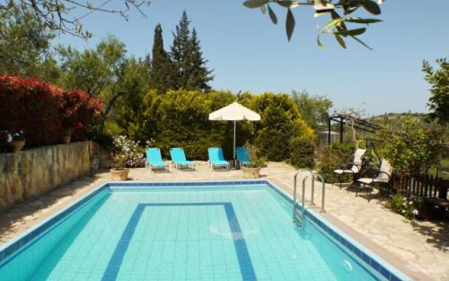 Villa Toula with pool Nr Armeni Crete