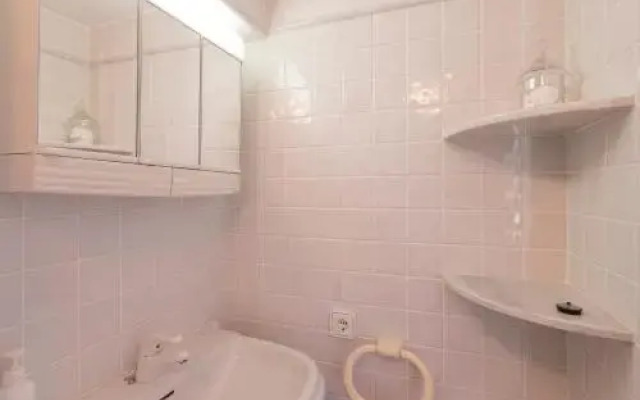 Lo