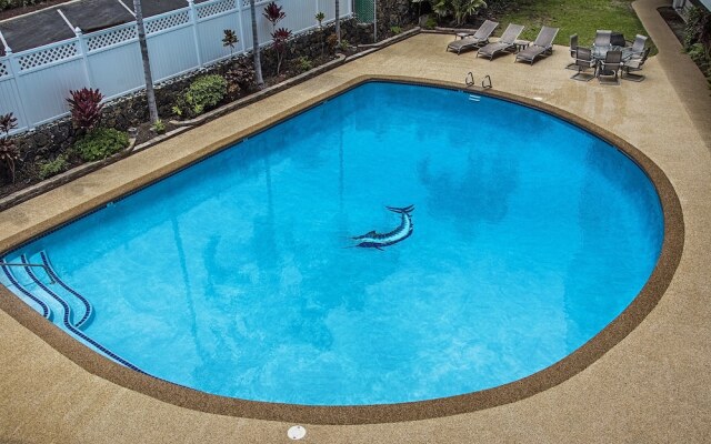 Kona Alii 201 by RedAwning