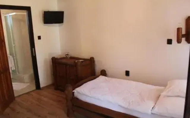 Biczó Csárda és Lovaspanzió