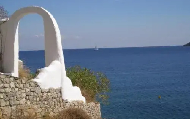 Ilidi Rock