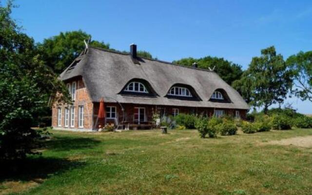 Reethaus Mertinat for Six Mit Meerblick