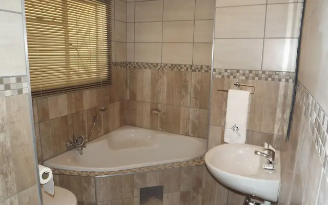 Guest House 4 U