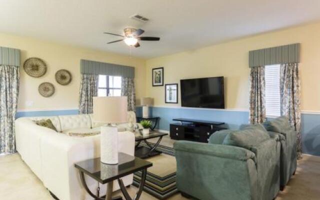 Champions Gate Eight Bedroom Villa Cg022