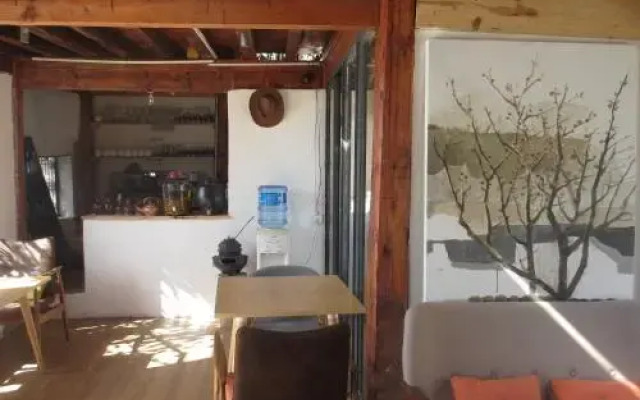 Shuhe Hualv Inn