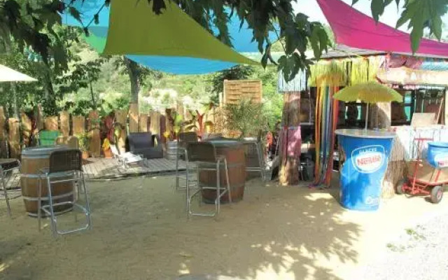 Camping Le Soleil Rouge