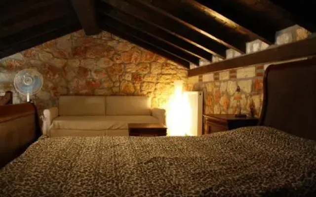 Stone House Nike