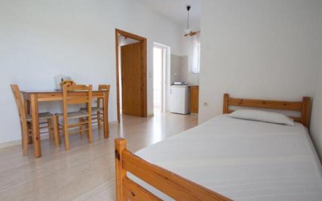 Elena Rooms & Apartments