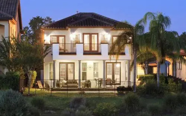 Mediterranean Villa On Muirfield 112