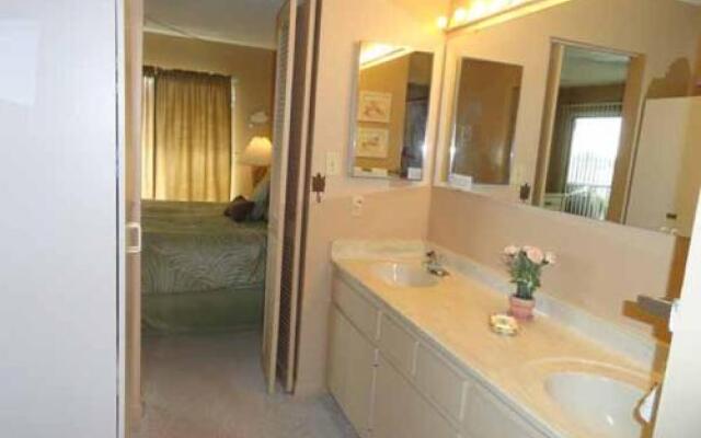 Ocean Park Terrace 202 by RedAwning