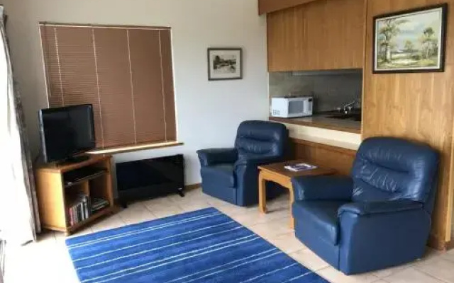 Unit 2, Ballingalla Apartments