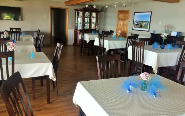 Off the Hook Bed and Breakfast