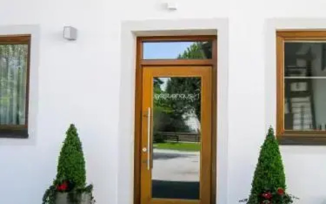 Gästehaus am Lindenhain