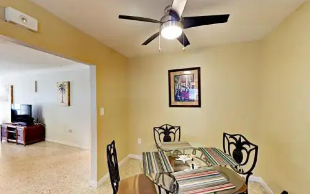2275 Hawthorne Street Home