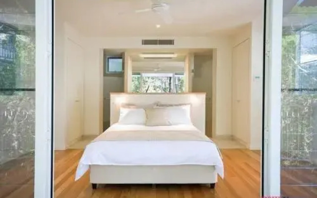 14 Little Cove Road