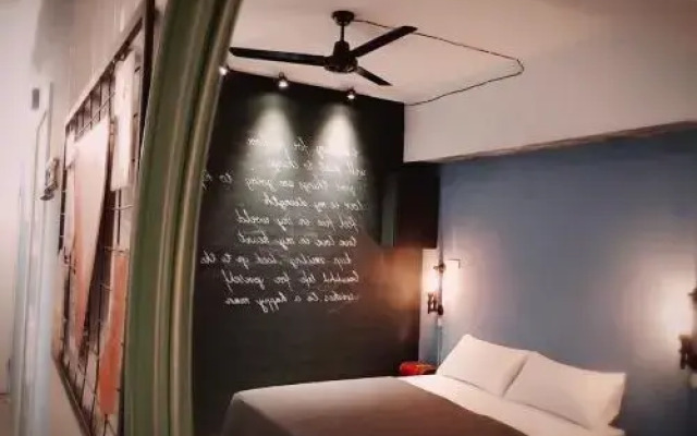 Enjoy Life Youth Hotel