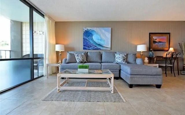 Valley Isle 509 by RedAwning