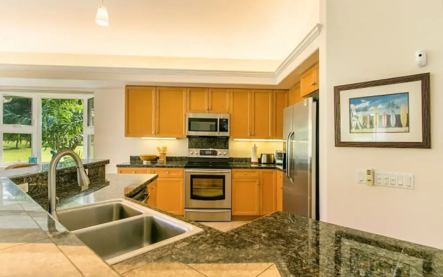 Ku'u Lei Villa by RedAwning