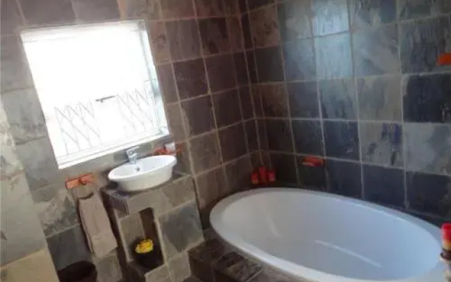 Lisa's Self-catering Guesthouse