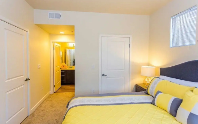 Park Plaza Apartment #876088 by RedAwning