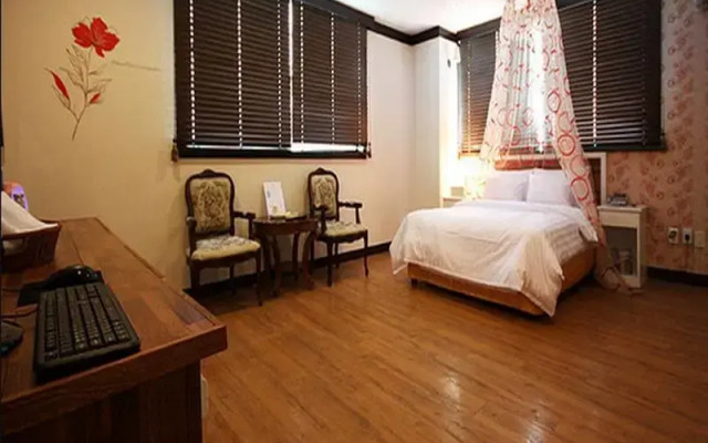 Hotel Bobos Yeongtong