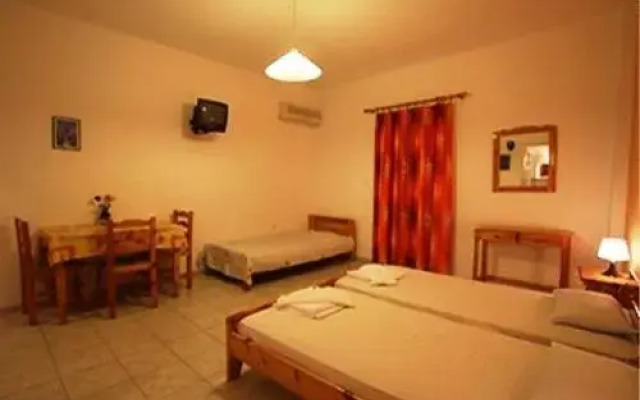 Antonio Studios