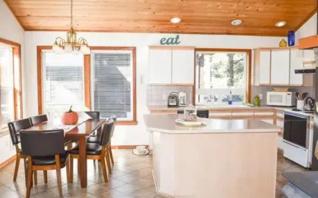 Sand Bucket House - 3 Br Home