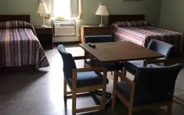 Town House Motel