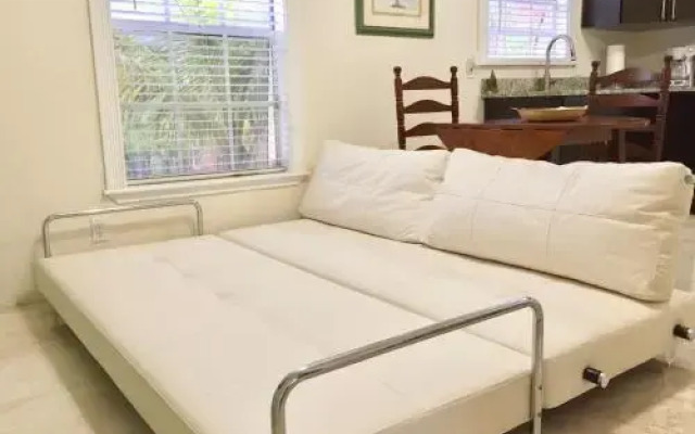 Tropical Garden Bungalow A